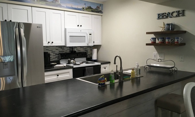 Waterford Plantation Condo | Immaculate Myrtle Beach 3-Bedroom Condo w/Pool, Golf and Tanger Factory Outlets