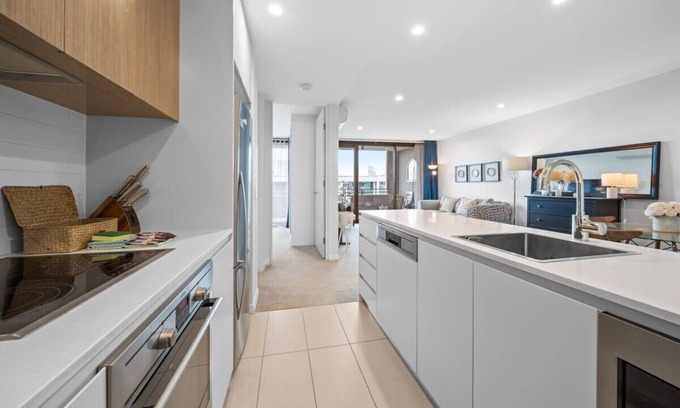 Barton Apartment | Impeccable 1-Bed with Alfresco Dining in Barton