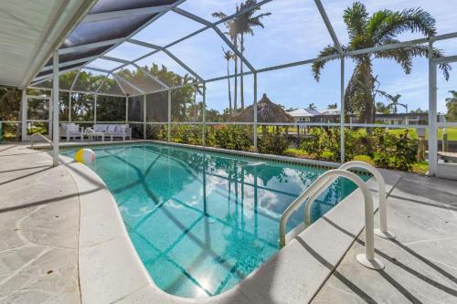Yacht Club House | IMPECCABLE! - Amazing sunsets, Dock, Heated Pool - Sunsational Sunsets - Roelens