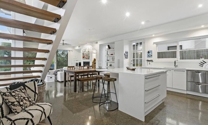 Barwon Heads House | Impeccable Ozone Summ