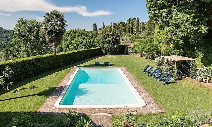 Villabuona House | Impressive 18th century country house with pool and cleaning services!