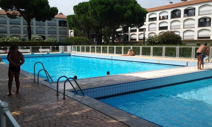 Argeles Plage Apartment | In a park near the water.