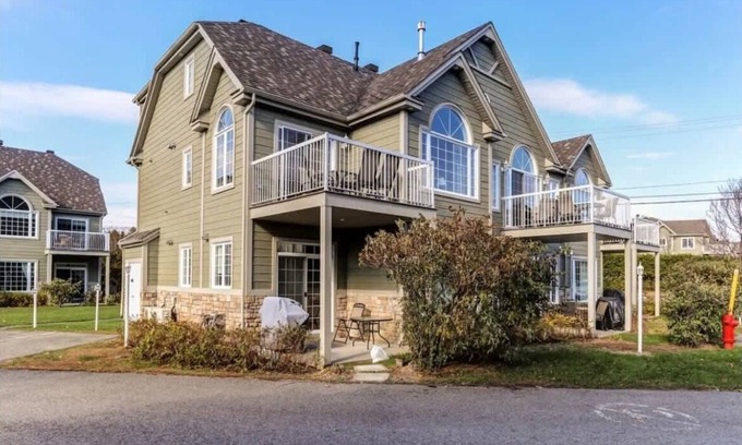Saint-Sauveur Condo | In-ground pool - Spacious condo - Horizons