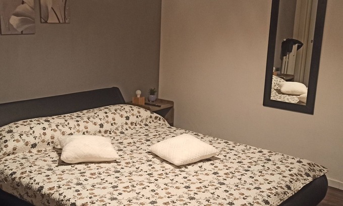 Salario Apartment | In the beautiful setting of Porta Pia is located " PARVA DOMUS ".