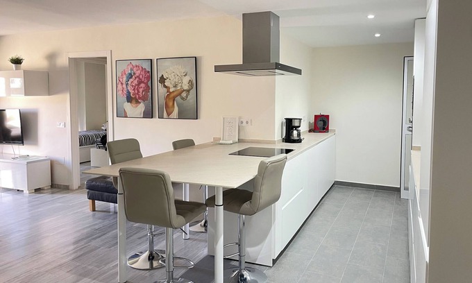 Fuengirola City Centre Apartment | IN THE CENTER OF FUENGIROLA WITH LARGE TERRACE WITH FREE CAR PARKING
