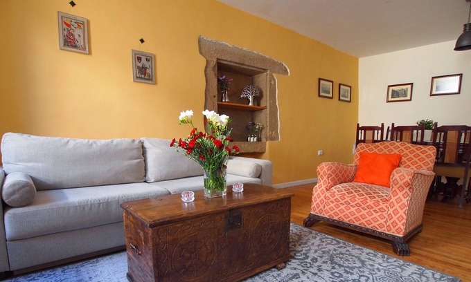 Santiago de Compostela Historic Centre House | In the heart of the Old Town: a traditional stone house right by the Cathedral!