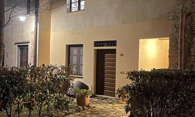 Montaione Resort | In the heart of Tuscany, beautiful garden with swimming pool, Casa di Ele awaits you