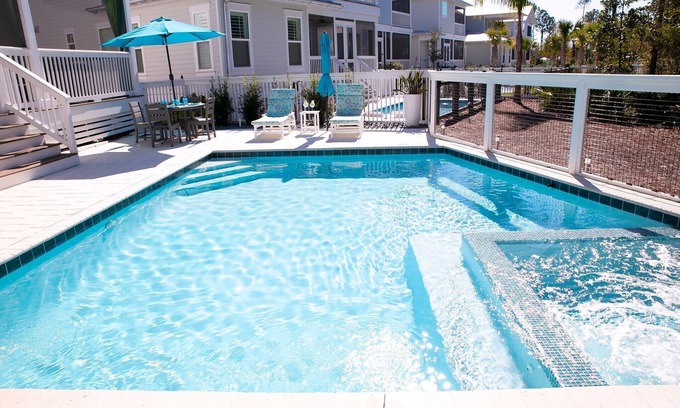 Watercolor House | In the Key of the Sea! Private Saltwater Pool & Hot Tub | Free 6 Bikes + 6-Seater Golf Cart Included
