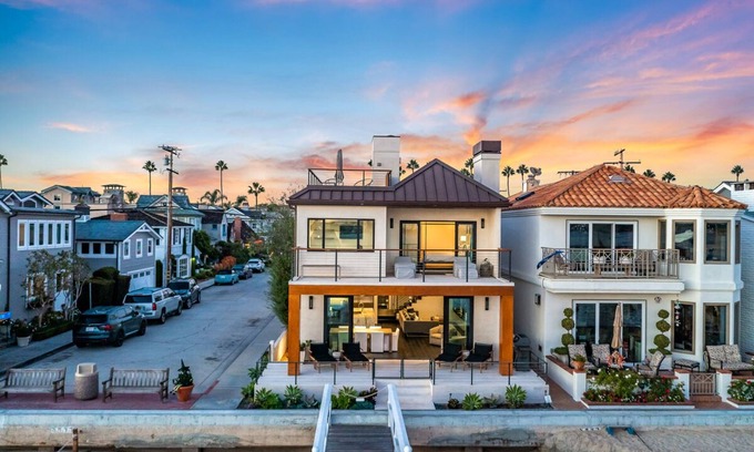 Balboa Island House | Incredible Opportunity to Experience Premier South Bayfront Corner Lot and Duffy