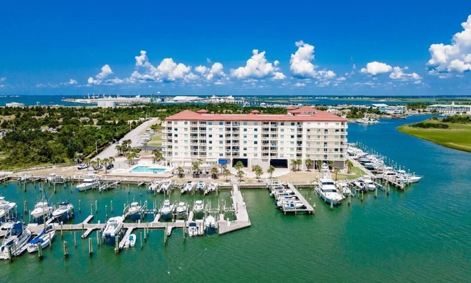 Morehead City Condo | Incredible Views - Magnificent SunsetsnI Little Piece of Heavenn