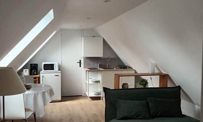 Crozon Apartment | Independent apartment - expectionnal sea view - swimming pool - 3 persons