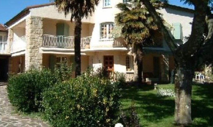 Vals-les-Bains Apartment | Independent appt in character house, swimming pool & garden, spa resort