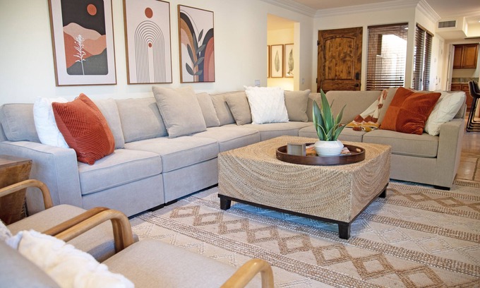Indian Wells Condo | Indian Wells Sunny Retreat -Newly Remodeled 2BR Condo w/AC, Pool & Scenic Views!