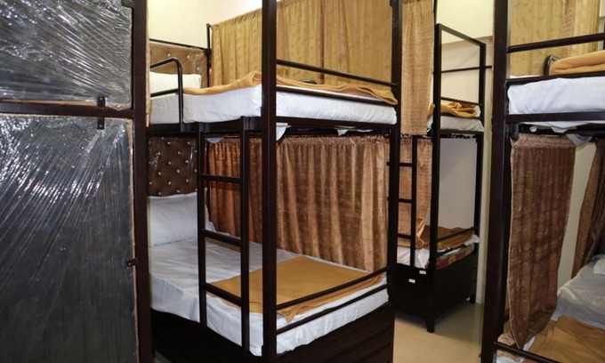 Marol Hotel | Indigo Room Sharing Dormitory - Near International Airport