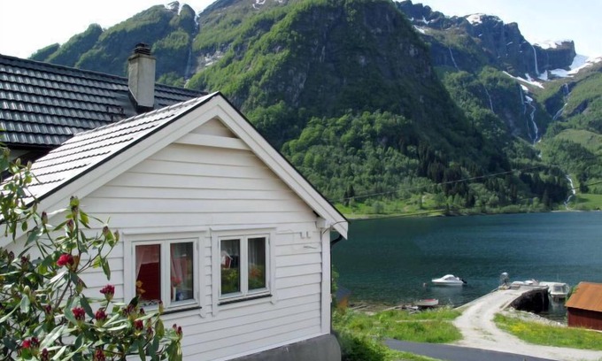 Vik House | Indresfjord by Interhome