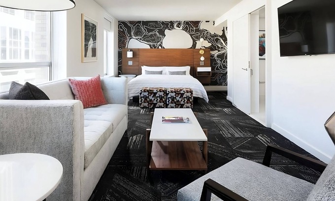 Downtown Minneapolis Hotel | Indulge in Home-Like Comfort! Pet-friendly Property! Near Foshay Tower