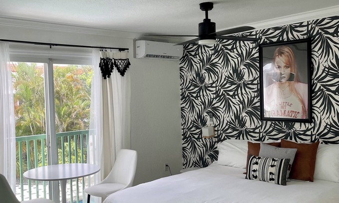 Victoria Park House | Indulge in Luxury and Channel Your Inner Mean Girl w/ the Regina George Suite Un