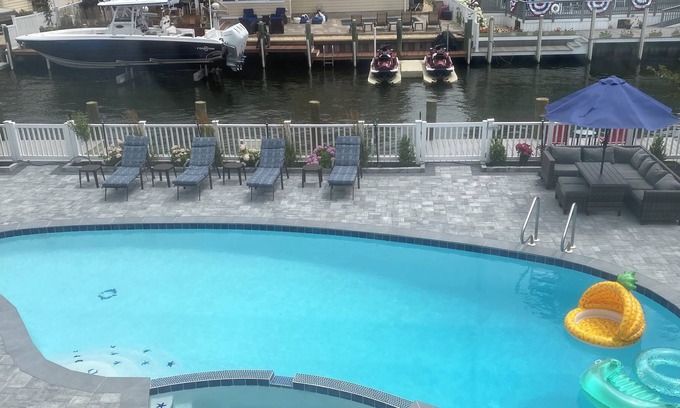 Mantoloking House | INGROUND POOL with CHILD SAFETY FENCE. Walking distance to BEACH. DOG friendly