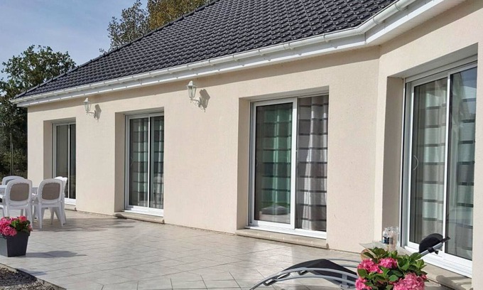 Colleville House | Inn Colleville, 4 bedrooms, sleeps 8