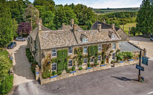 Windrush Hotel | Inn for All Seasons