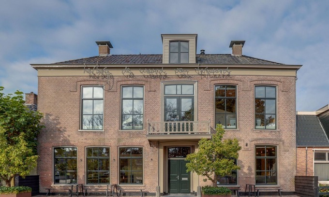 Ternaard House | Inn in Ternaard near Heritage