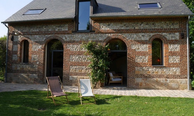 Riville House | Inn Riville, 2 bedrooms, sleeps 6