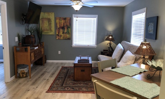 Tampa Heights Apartment | Inn The Heights - Apt. 7