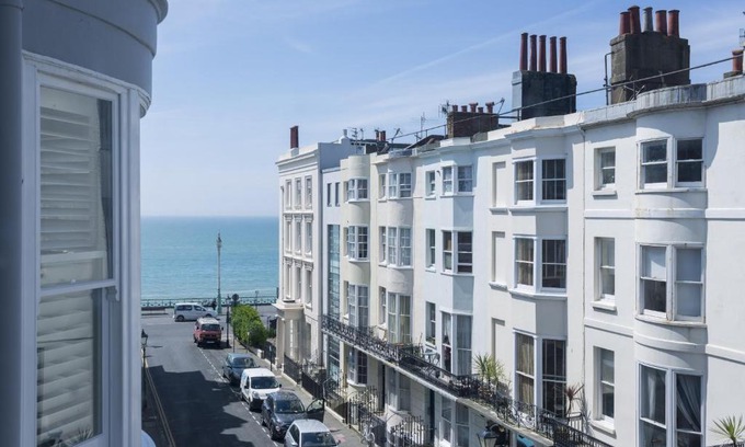 Kemptown Hotel | INNit Marina