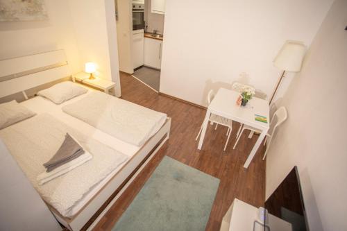 Pradl Apartment | Innsbruck City Center Studio I 24h self-check-in