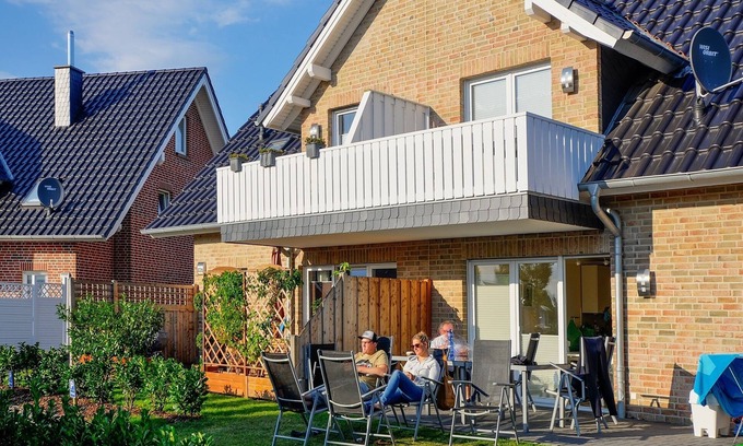 Burg auf Fehmarn House | Inselblume 10 - Vacation house with fireplace for 10 to 12 people