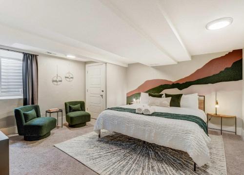 Central Colorado Springs Apartment | Institute Den Downtown Modern Basement Suite