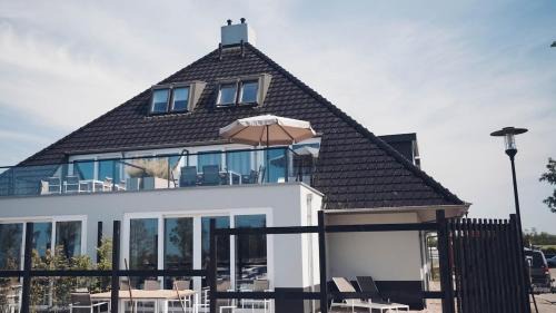 Offingawier Apartment | Intens Genieten aan het Sneekermeer
