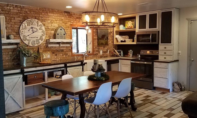 Prescott Cabin | Interior Designer Farm-Style Accommodations in the Pines