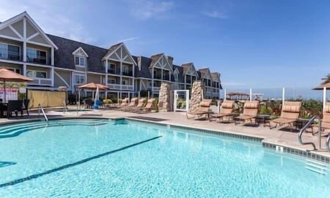 Carlsbad Village Resort | Internal > 000-CAR-CAR-2BD