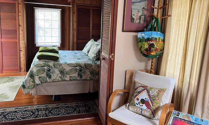 Volcano Cottage | Intimate stay away on a farm just minutes from Hawaii Volcanoes National Park