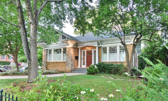 Poncey-Highland House | Intown Dream: Magnificent master and chef's kitchen