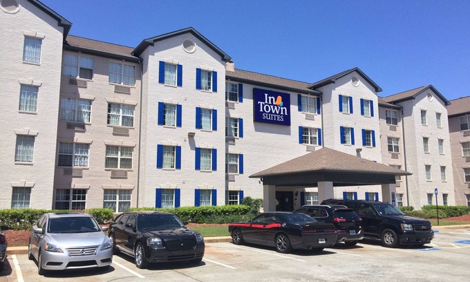Marietta Hotel | InTown Suites Extended Stay Atlanta GA - Marietta Roswell Rd