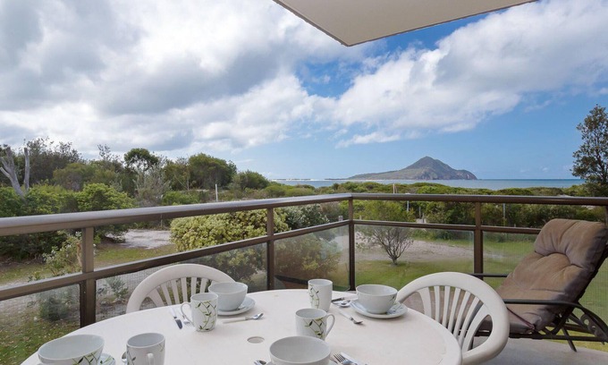 Nelson Bay Apartment | Intrepid, 13/3 Intrepid Cl - fantastic unit with stunning water views
