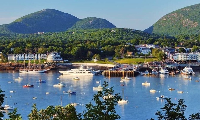 Bar Harbor House | Introducing: "Beach Point Cottage" in the Heart of Bar Harbor! Walk Everywhere!