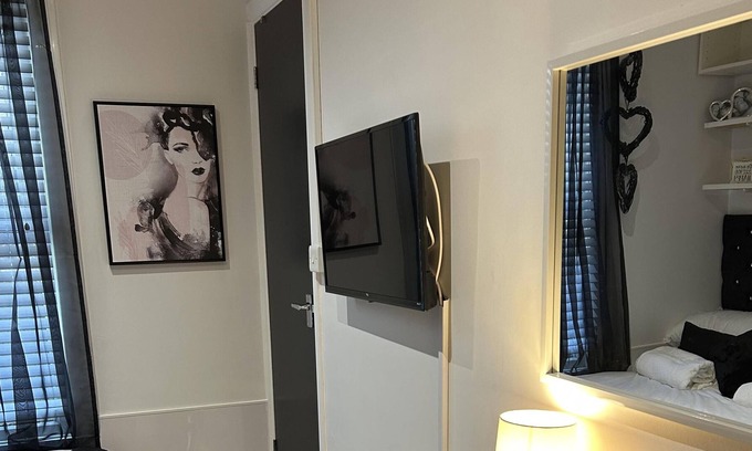 Watford Apartment | Inviting 1-Bed unit in Watford