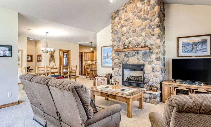 Pagosa Springs House | Inviting Townhouse w/Free WiFi, Washer/Dryer, Gas Fireplace, & Furnished Porch