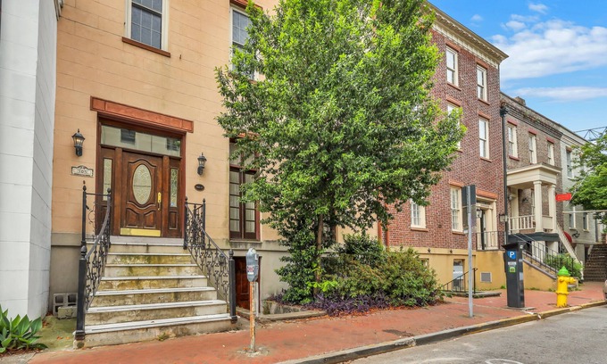 Historic District - North House | Isaiah Davenport-built Historic Row House, Near River St, Sleeps 14