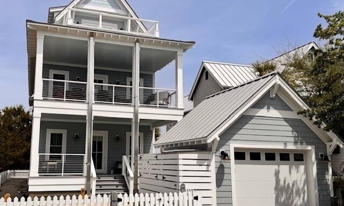 Bald Head Island House | Isla Bonita is a brand new gorgeous home located In Harbour Village.