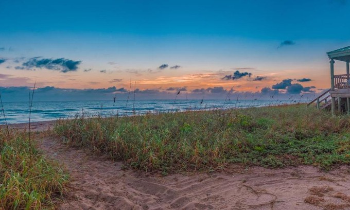 Hutchinson Island South House | Island Beach House with No Extra Fees