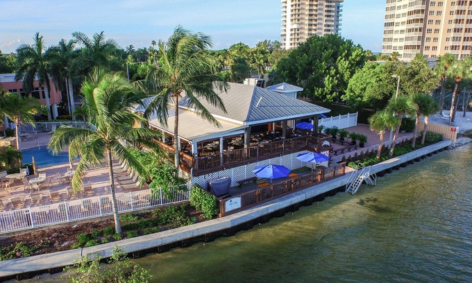 Fort Myers Beach Hotel | Island Bliss Awaits: 4 Elegant Units w/Pool & Ocean Views