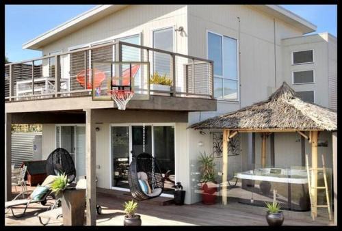 Surf Beach House | Island Daze Surf Beach Phillip Island