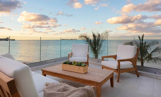 Nassau Villa | Island Escape: Spacious 2-bedroom villa in Nassau with WiFi, fitness room, AC