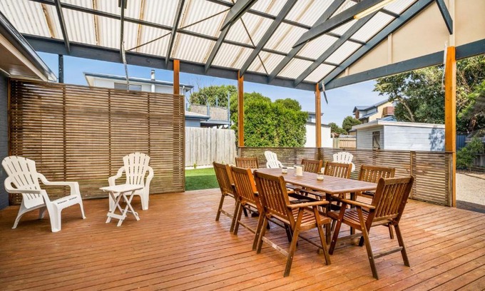 Sunderland Bay House | Island Gem