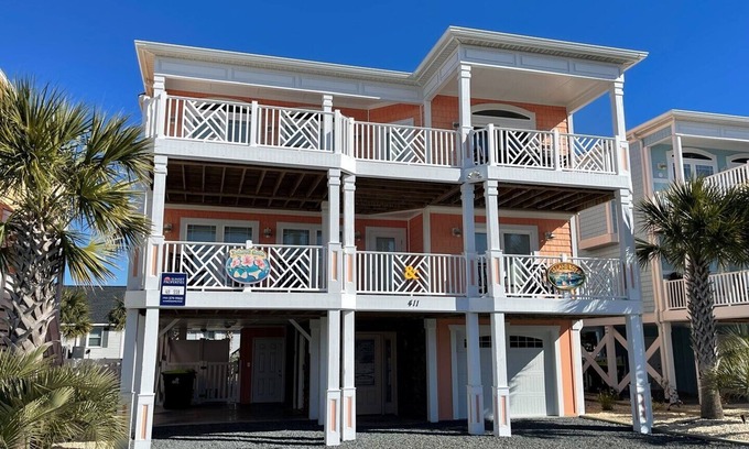 Sunset Beach House | Island Girls & Island Boys - Sunset Properties