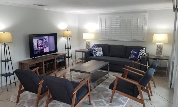 Siesta Key Villa | Island House Beach Resort 15